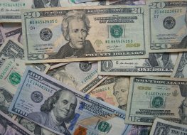 An array of US bills