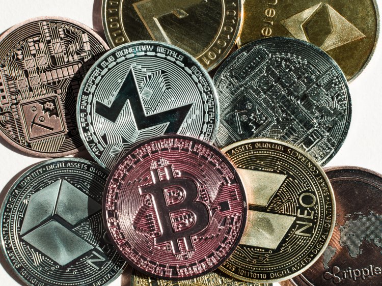 bitcoin ethereum sau litecoin pentru tranzacționarea monedelor al începeți să faceți bani online astăzi cât trebuie să investiți în bitcoin pentru a face bani
