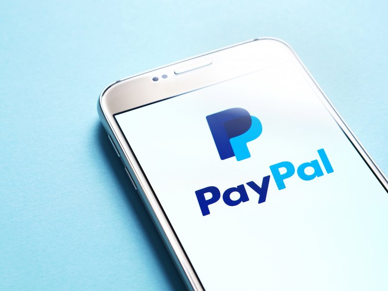 PayPal share price forecast: will PYPL outperform the market as life goes online?