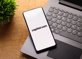 Assam, india - February 19, 2021 : Capital.com logo on phone screen stock image. – Photo: Shutterstock